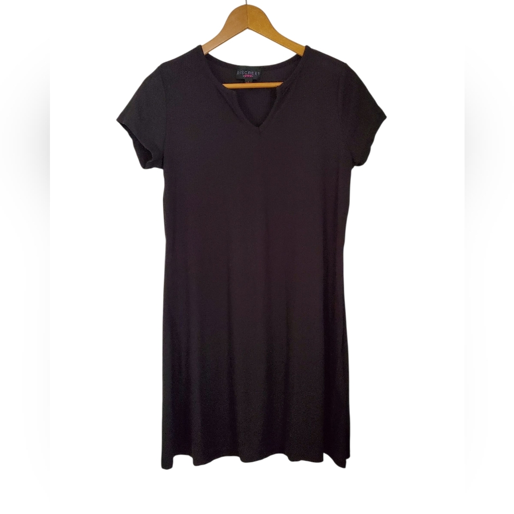 Discreet Dress